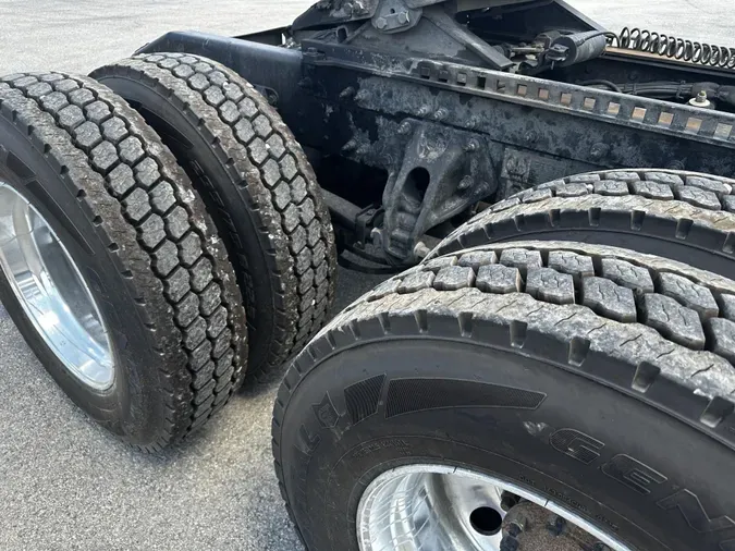2021 Peterbilt 579