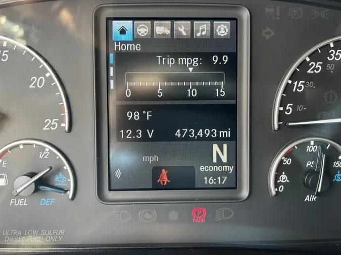 2023 Freightliner Cascadia