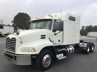 2018 MACK CXU613