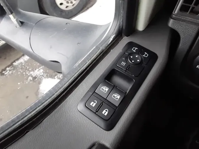 2020 NAVISTAR INTERNATIONAL LT625 SLPR CAB