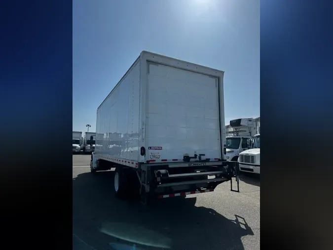 2021 FREIGHTLINER/MERCEDES M2 106