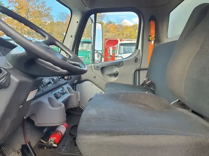 2019 FREIGHTLINER/MERCEDES M2 106f92e379c66e12f915893bc4b5eeedce8