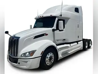 2022 Peterbilt 579
