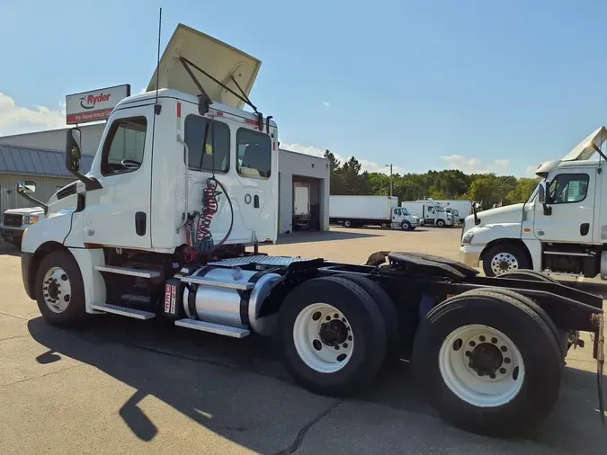 2018 FREIGHTLINER NEW CASCADIA PX12664