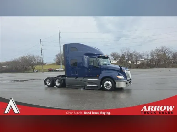 2021 INTERNATIONAL LT