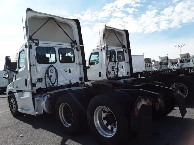 2019 FREIGHTLINER/MERCEDES NEW CASCADIA PX12664