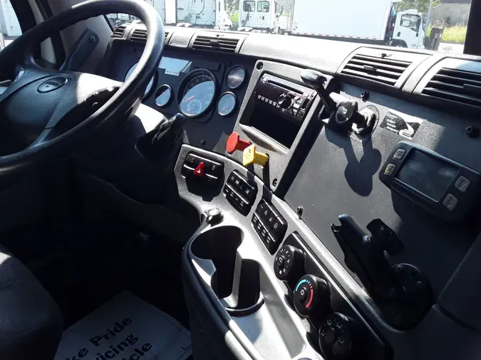 2018 FREIGHTLINER/MERCEDES CASCADIA 113