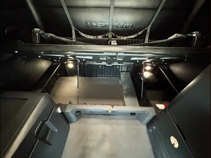 2023 Freightliner Cascadia 126