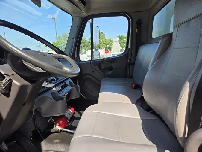 2022 Freightliner Business Class M2 106f93929b5013c66463bbb6d0c02607e7f