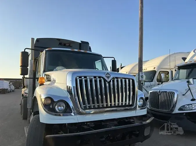 2011 INTERNATIONAL WORKSTAR 7400