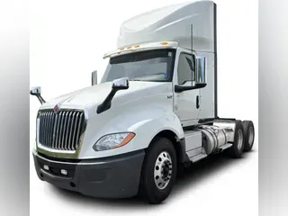 2022 International LT625