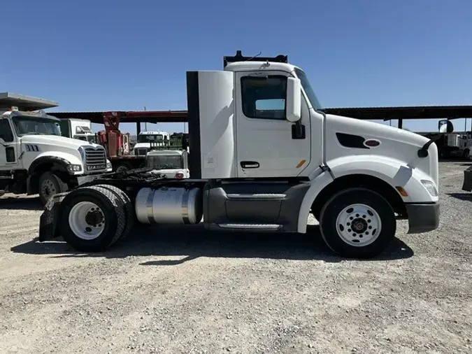 2016 PETERBILT 579