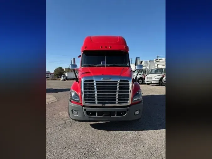 2019 FREIGHTLINER/MERCEDES CASCADIA 125