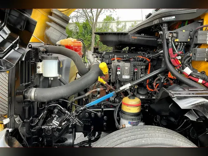 2019 INT LT625 6x4