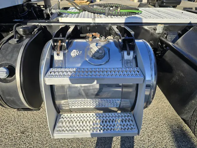 2020 Peterbilt 567