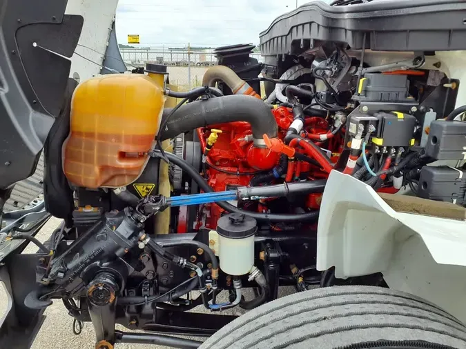 2018 NAVISTAR INTERNATIONAL 4300LP (4X2)