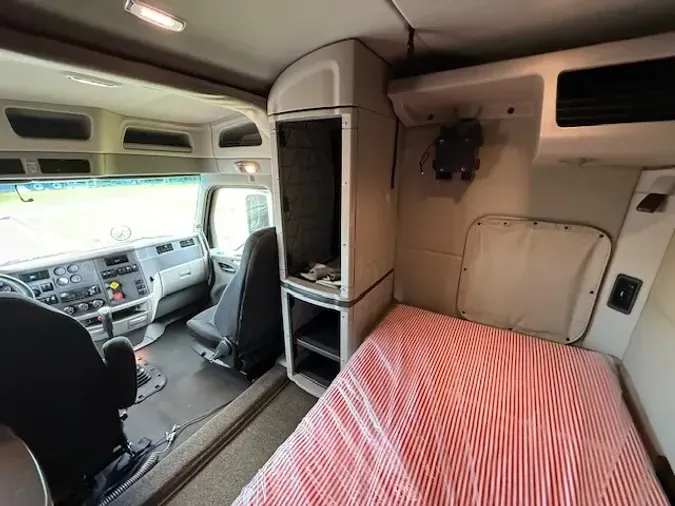 2019 PETERBILT 579