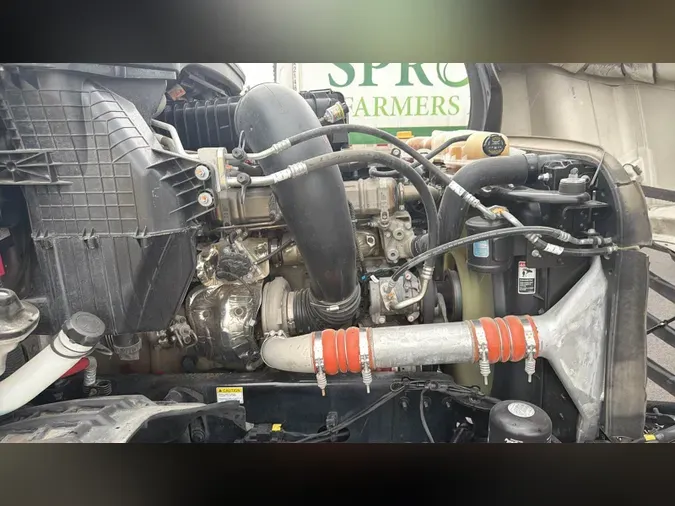 2025 Freightliner Cascadia 126