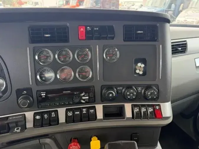 2020 Kenworth T880