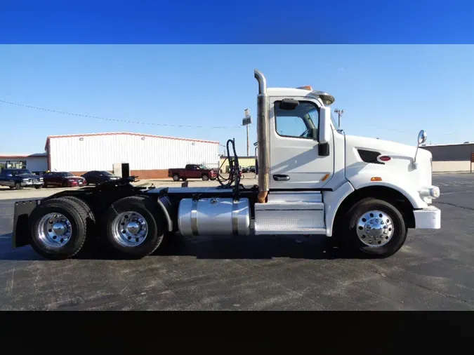 2020 Peterbilt 567
