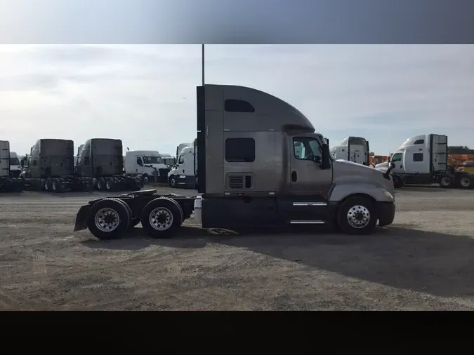 2022 International LTf95371e2632c7ed92b81cce1a5ff4009