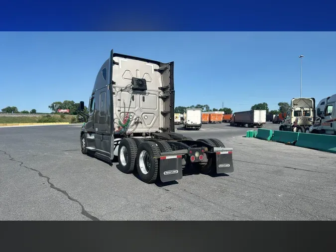 2023 Freightliner Cascadia 126f953fc26ec599ac84bdffa7da17a18a9