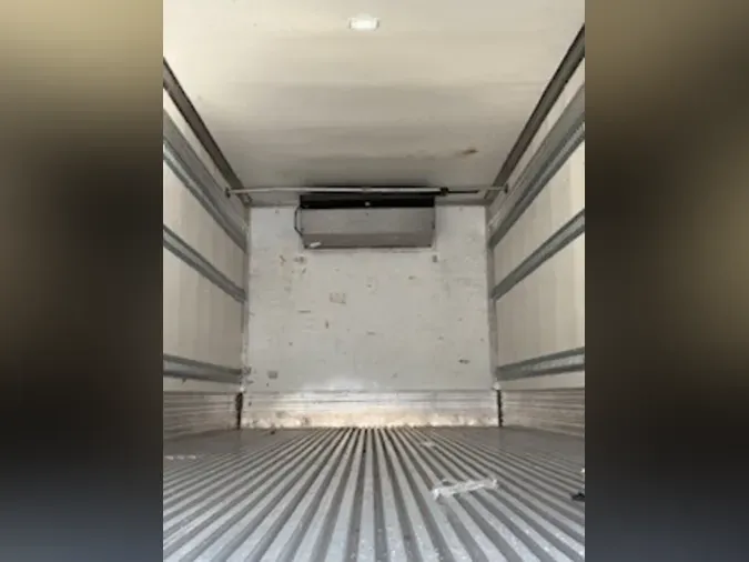2019 FREIGHTLINER/MERCEDES M2 106