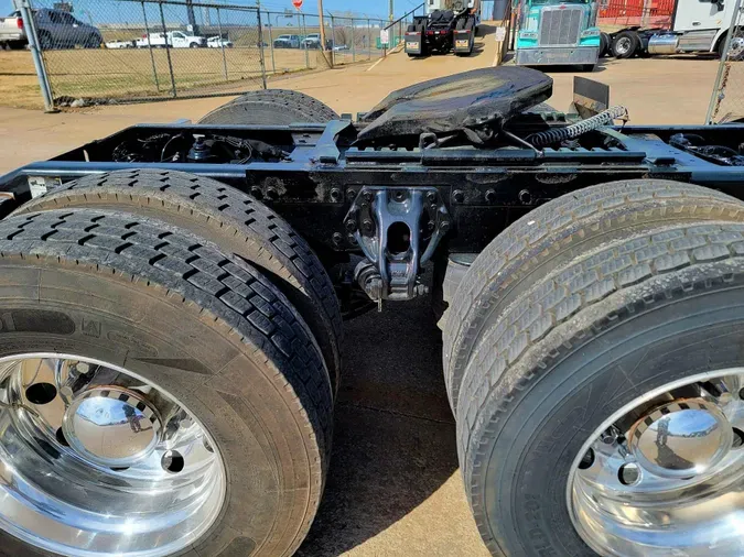 2021 Peterbilt 389f9546f0231f5d8105259e2a07a805a5a