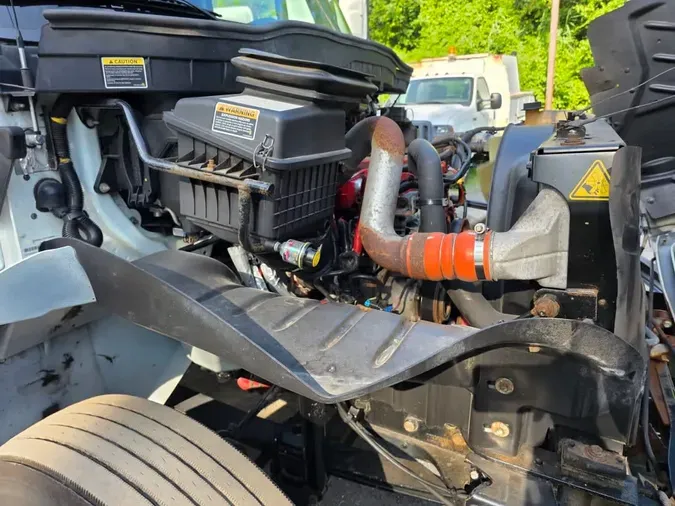 2019 NAVISTAR INTERNATIONAL 4300