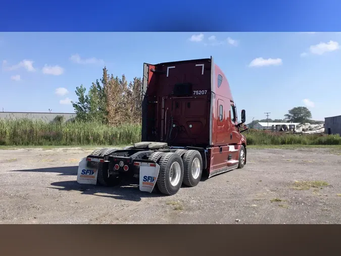 2023 Freightliner Cascadia 126