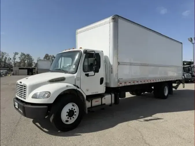 2020 Freightliner Business Class M2 106f95c895e05f11dd831c20eb7404863ce
