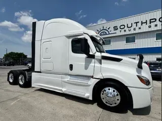 2023 Freightliner PT126SLP