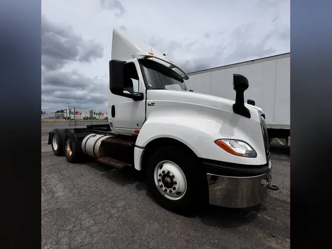 2019 NAVISTAR INTERNATIONAL LT625 DAYCAB T/A