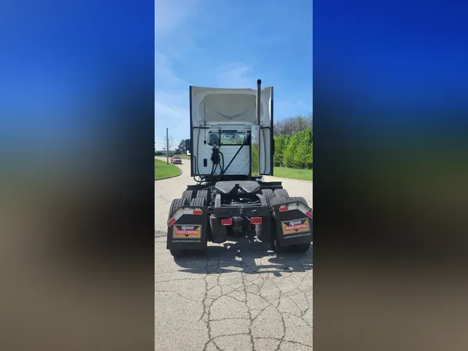 2020 International LT625