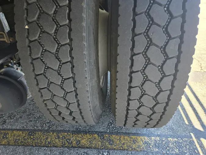 2018 Hino 268Af97ac7edbb556f814abadb811d57004d
