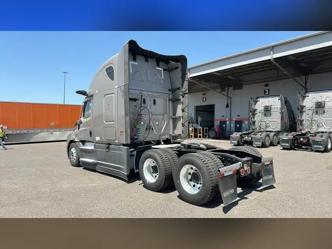 2025 Freightliner Cascadia 126f97d0445ac29a577e87b5012e8900d10