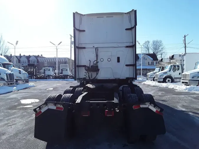 2020 NAVISTAR INTERNATIONAL LT625 SLPR CAB