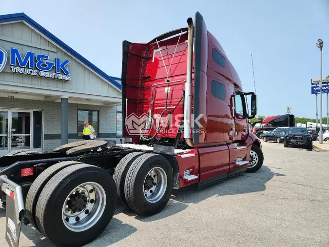 2021 VOLVO VNL64T760