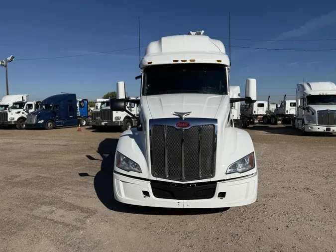 2022 Peterbilt 579f9800b541593639448765abd0b974184