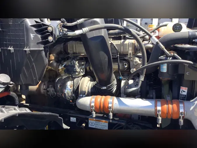 2023 Freightliner Cascadia 126