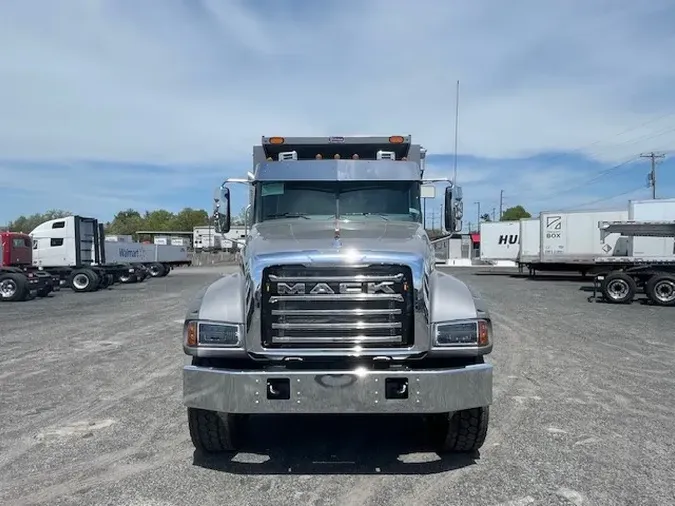 2026 MACK GR84F