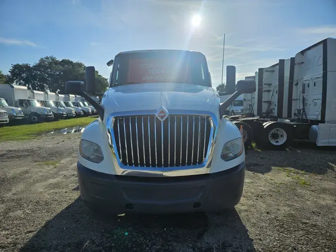 2018 NAVISTAR INTERNATIONAL LT625 DAYCAB S/A