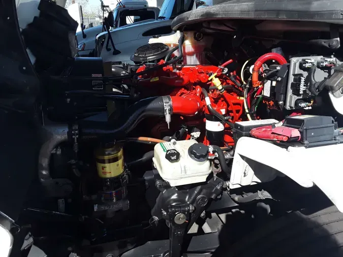 2018 FREIGHTLINER/MERCEDES M2 106f98c932e38d883fe3d75ab4c5caf44bb