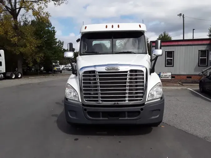 2018 FREIGHTLINER/MERCEDES CASCADIA 125