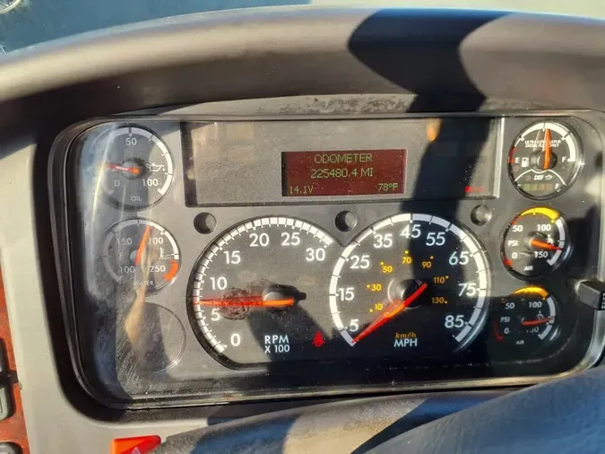 2019 FREIGHTLINER M2 106