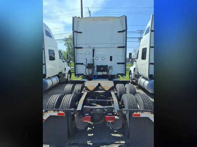 2019 NAVISTAR INTERNATIONAL LT625 SLPR CAB