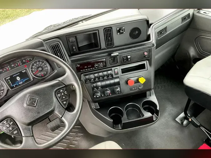 2019 INT LT625 6x4f99937f634245e3a3ea6d6e9b2a4d7e0