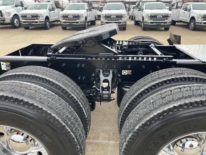 2023 Peterbilt 389f99a5e25130b57a38d444d923224f27b