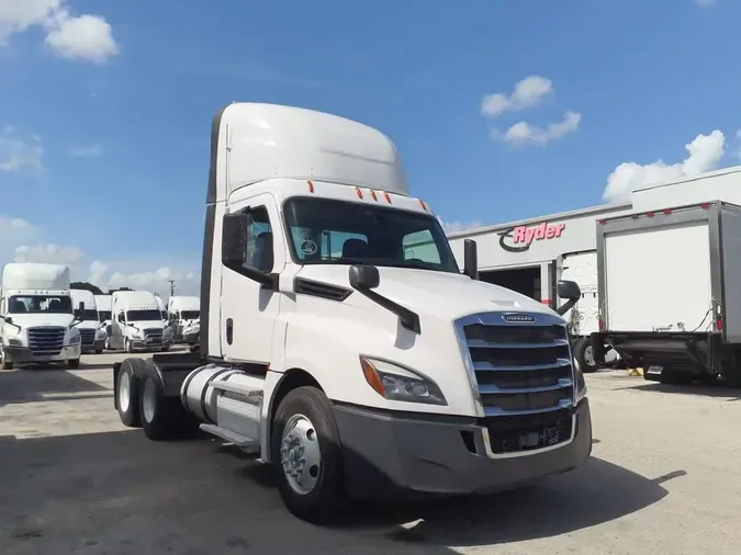 2019 FREIGHTLINER NEW CASCADIA PX12664