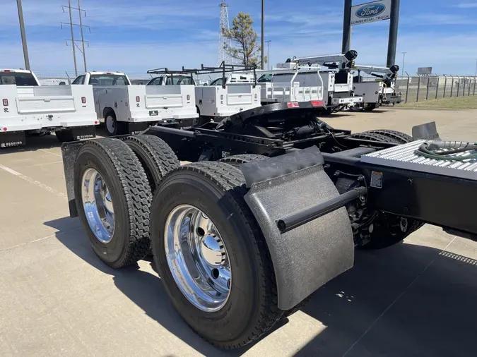 2020 Peterbilt 567